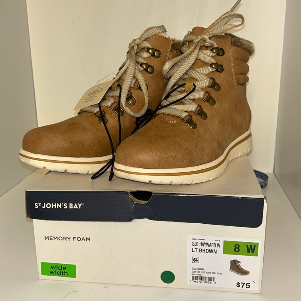 St. John's Bay Womens Hayward Flat Heel Booties Tan NEW IN BOX 8W